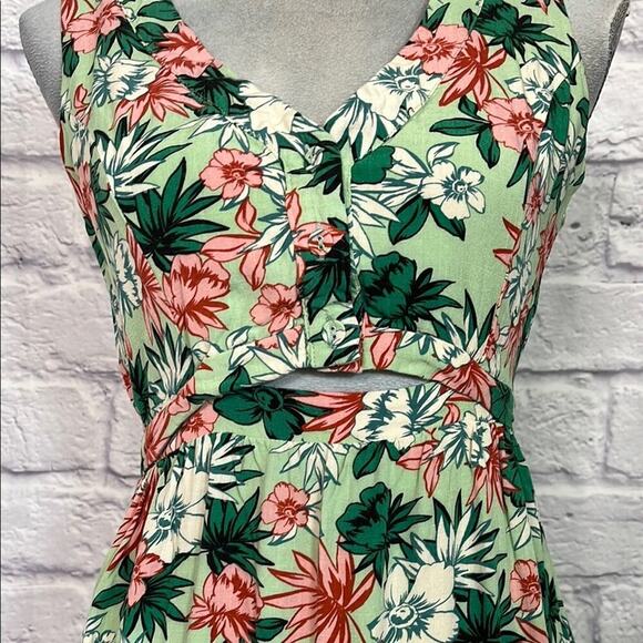 Floral Midi Dress - Picture 2 of 4